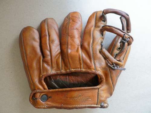 Spalding 165 Back